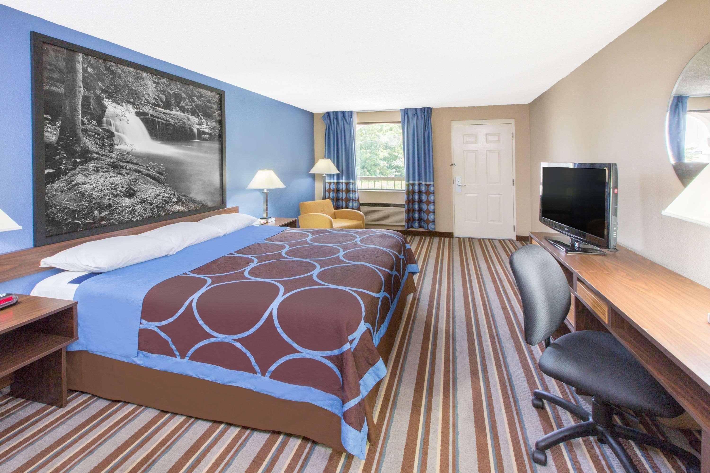 Super 8 By Wyndham Dothan Exterior photo